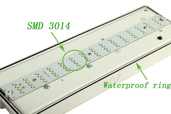 Akumulatorowa wodoodporna lampa awaryjna LED IP65 do wilgotnych miejsc na zewnątrz z zapasem baterii 3 godziny EL060AM